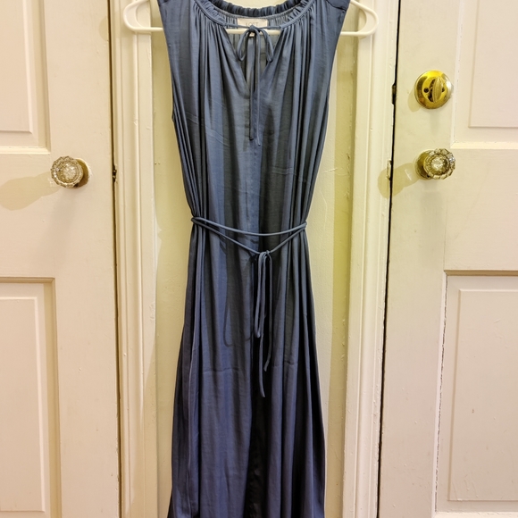 Loft satin blue dress - Picture 2 of 10